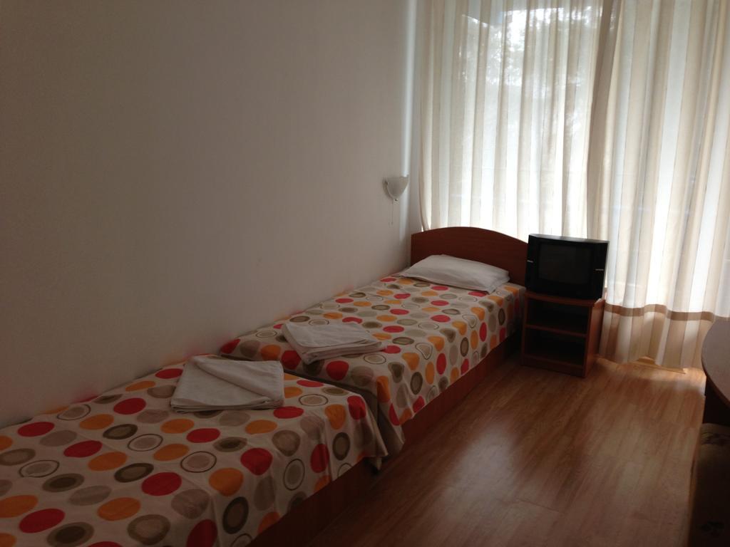 Diana Hotel Goldstrand Zimmer foto
